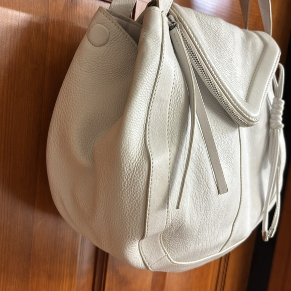 Vince Camuto leather bag - Picture 3 of 14